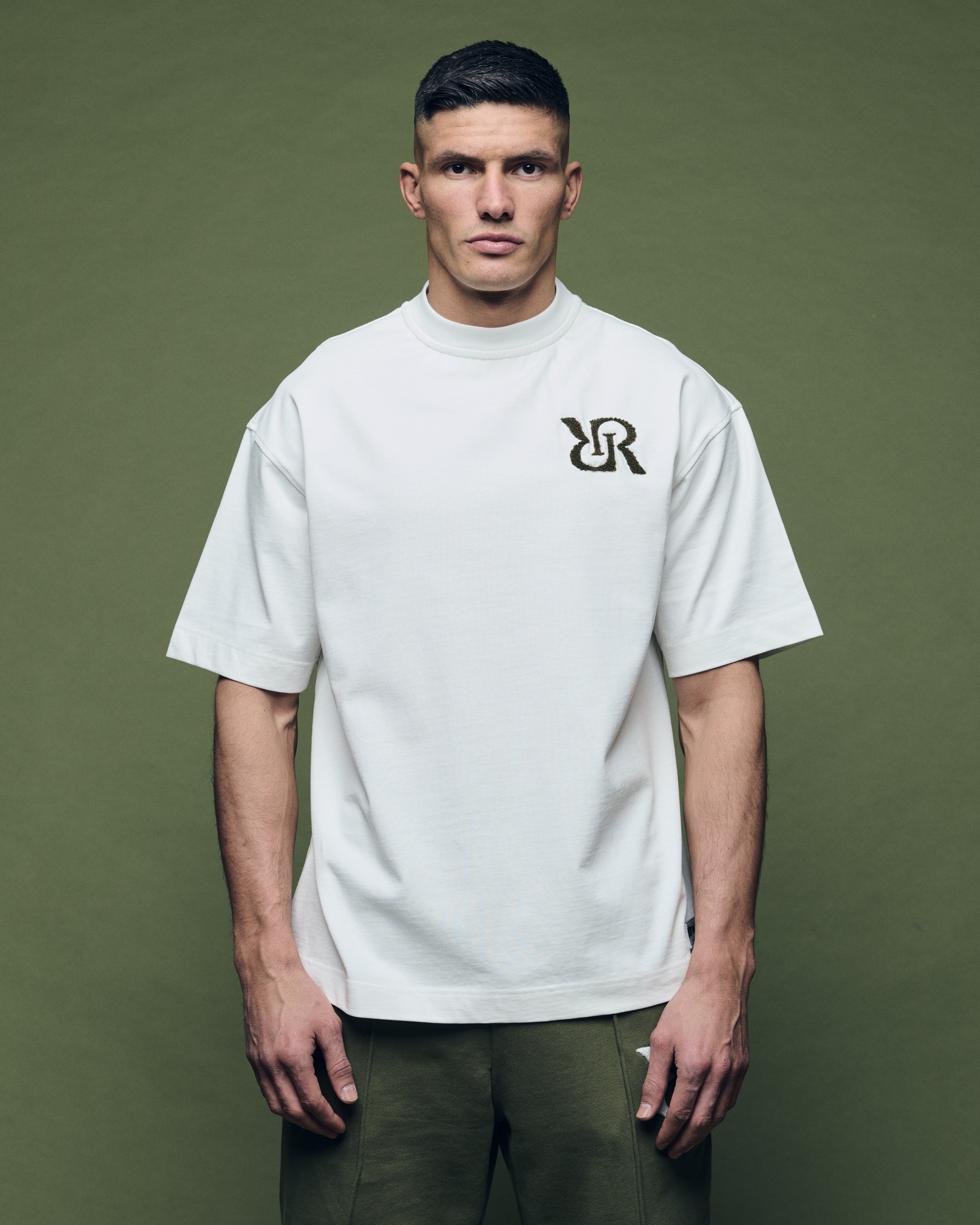 Signature T-Shirt Off-White Olive