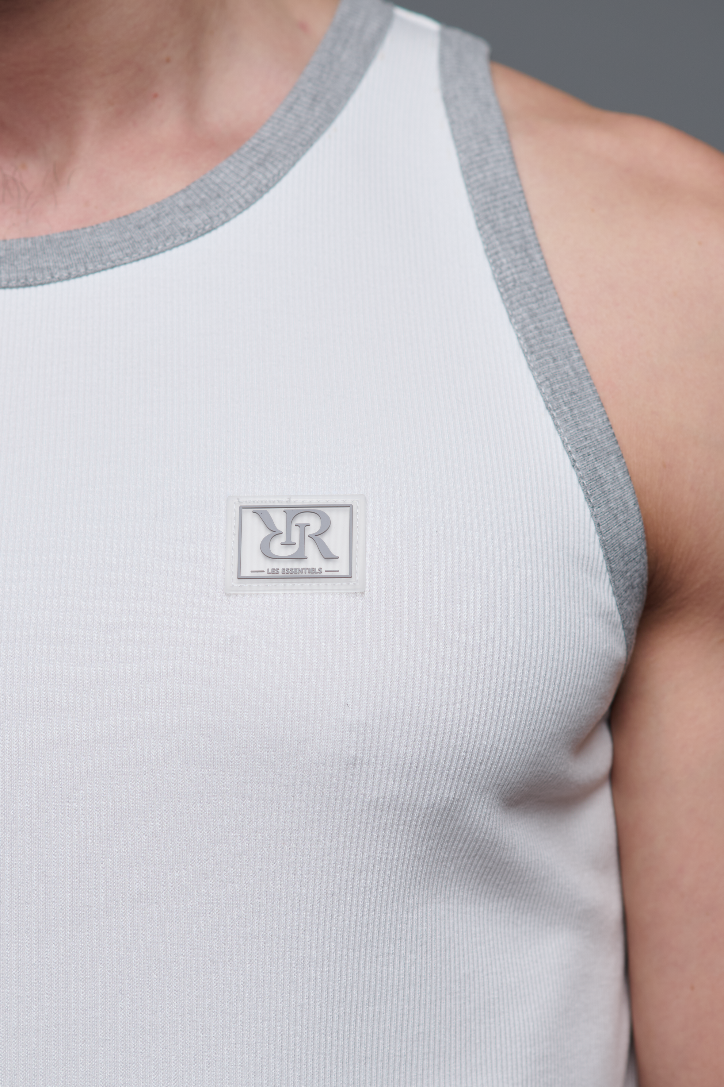 AdC Les Essentiels - Tank Top White - Grey