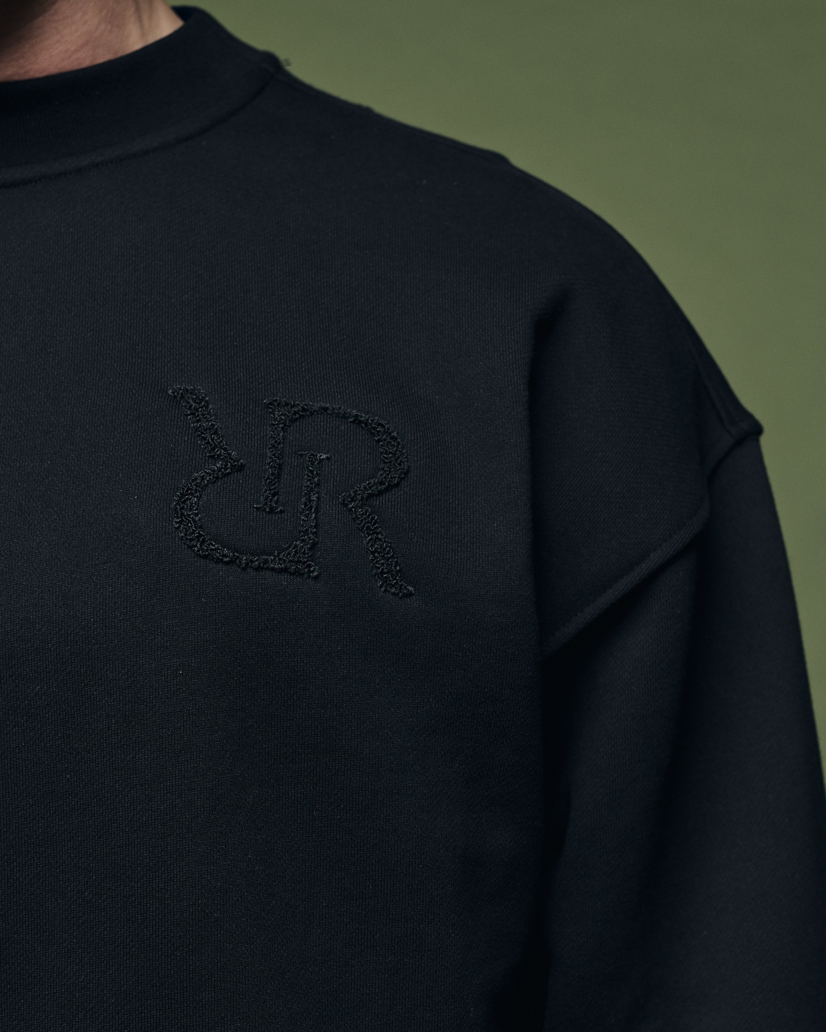Col rond noir