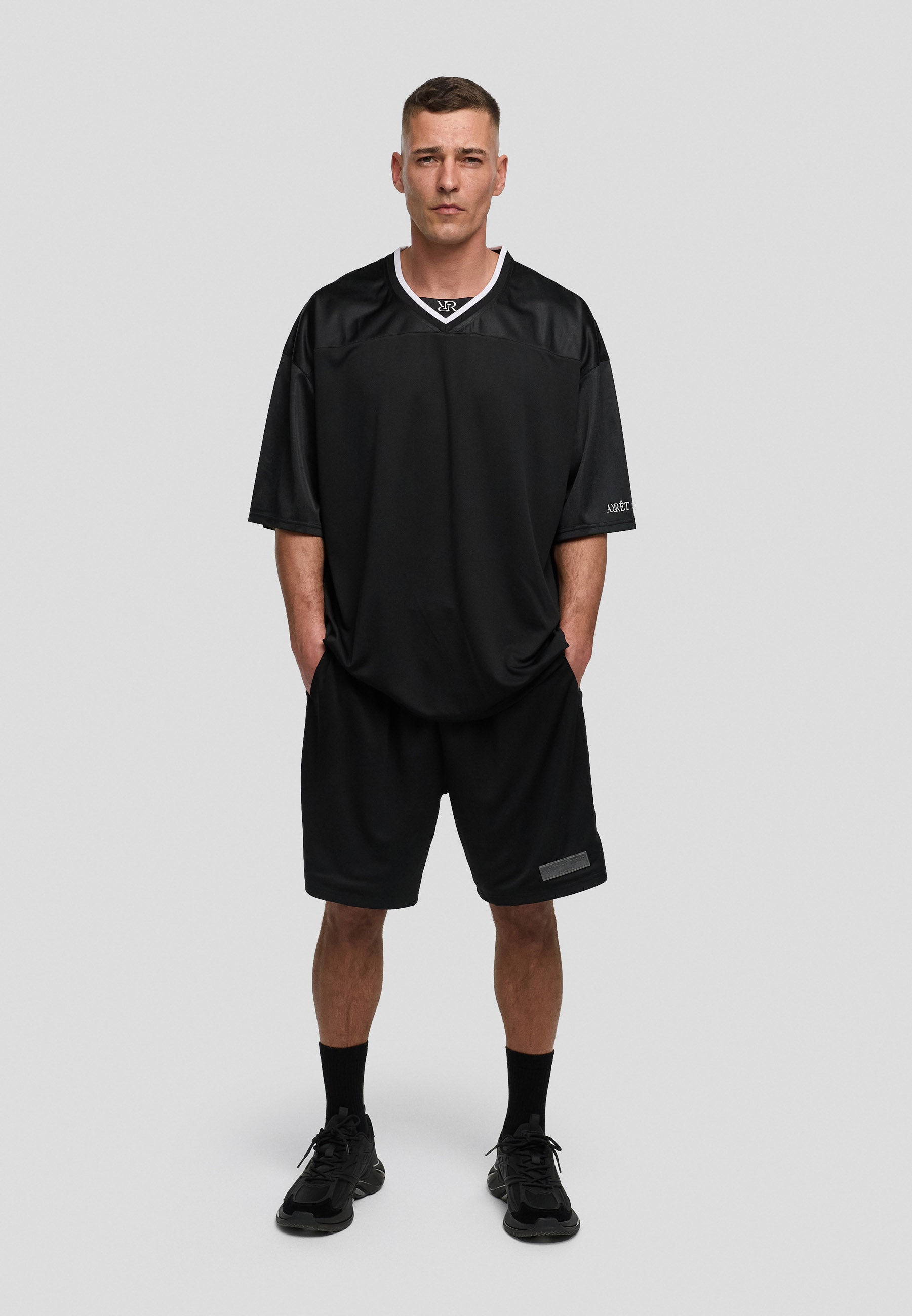 Jersey Shirt - v-neck Black
