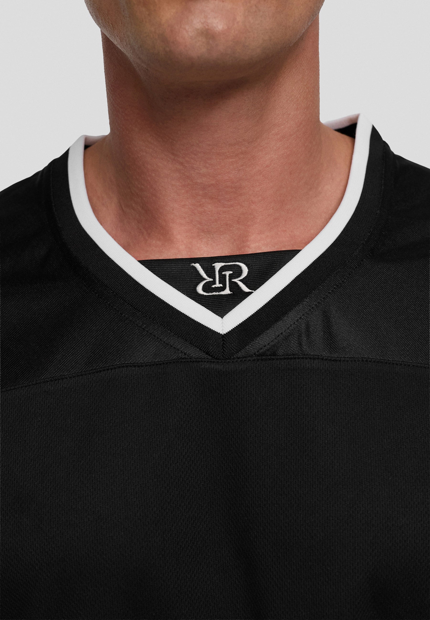 Jersey Shirt - V-neck Black